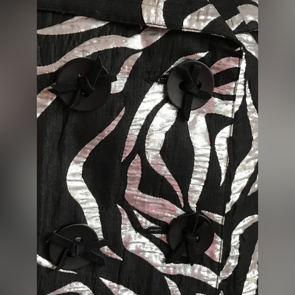 V Cristina Black Silver Metallic Floral Print Double Breasted 3/4th Sleeves SZ M - Picture 8 of 15